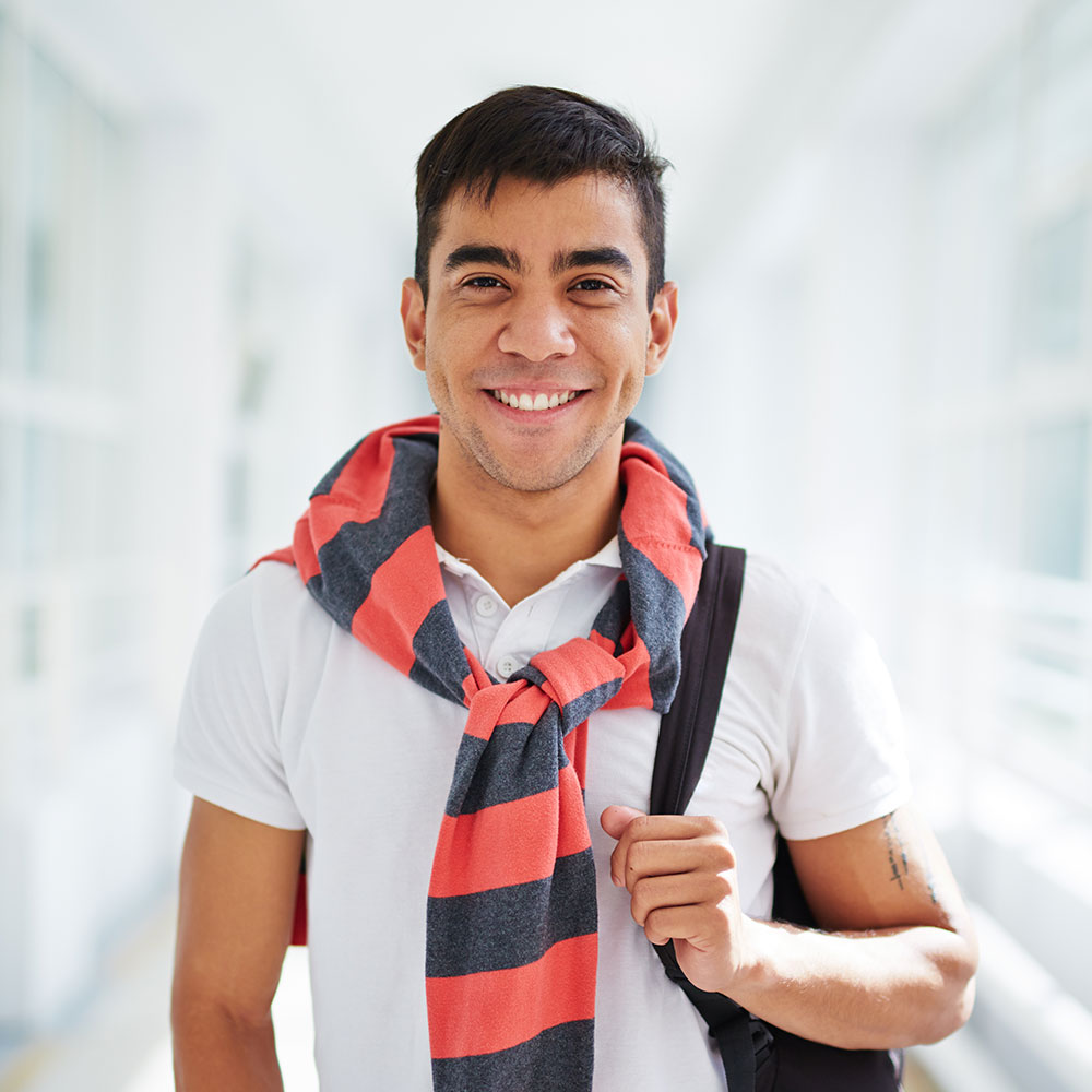 guy-in-college-UVG4DY2.jpg
